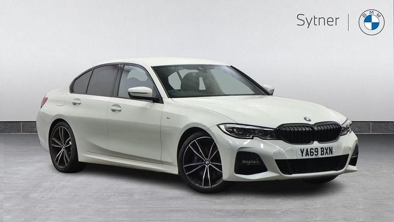 White Used 2019 BMW 330 M Sport | £23,750 (Fair price) - Image 1/4