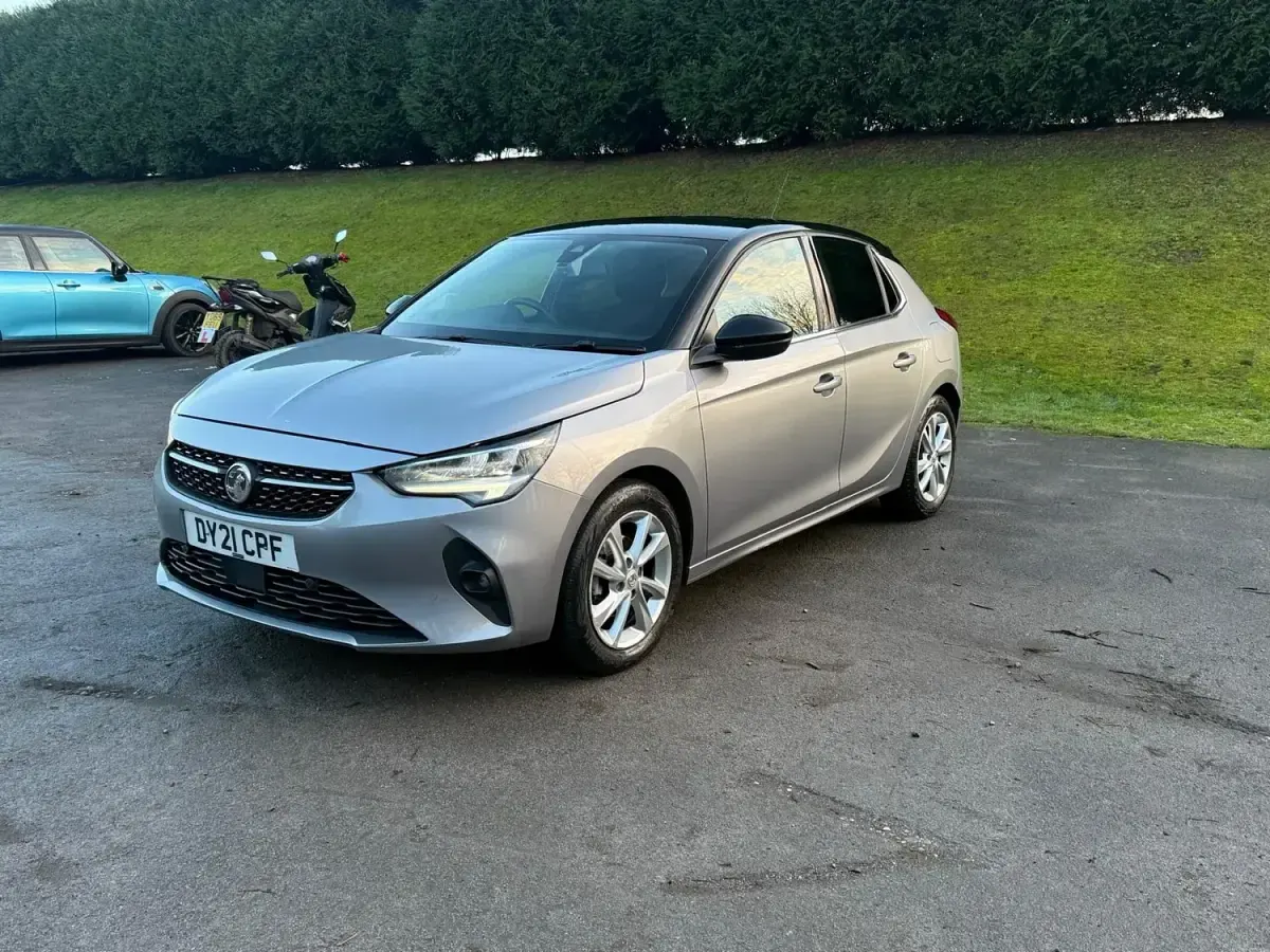 Usado Vauxhall Corsa Elite 2021 Cinzento Citadino