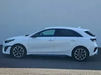 Used Kia Ceed GT-Line 158 HP (116 kW) 2023 White Hatchback