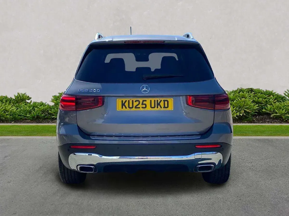 Used Mercedes GLB200 Executive 163 HP (119 kW) 2025 Grey SUV