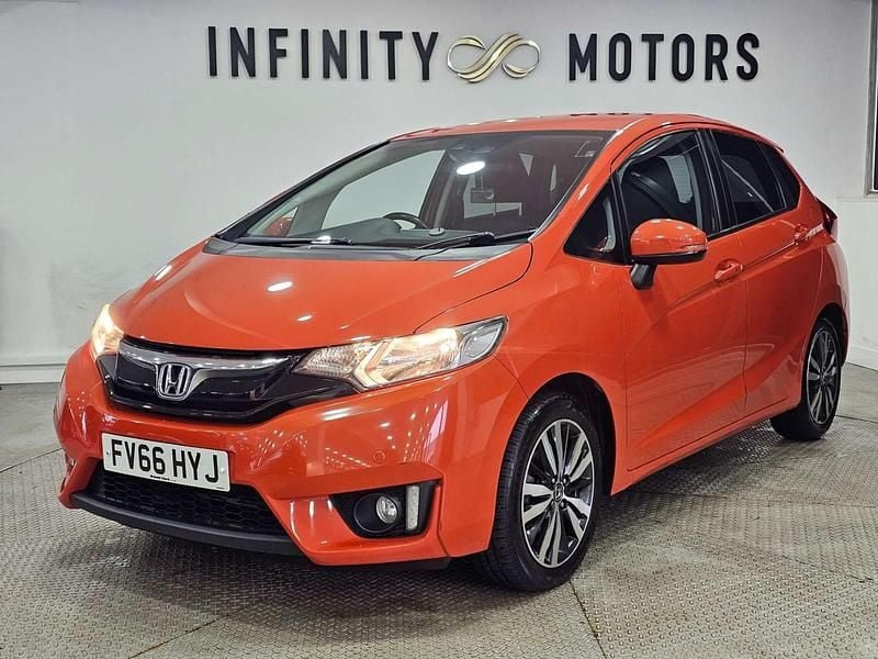 Begagnad Honda Jazz EX 102 HK (75 kW) 2016 Orange Halvkombi