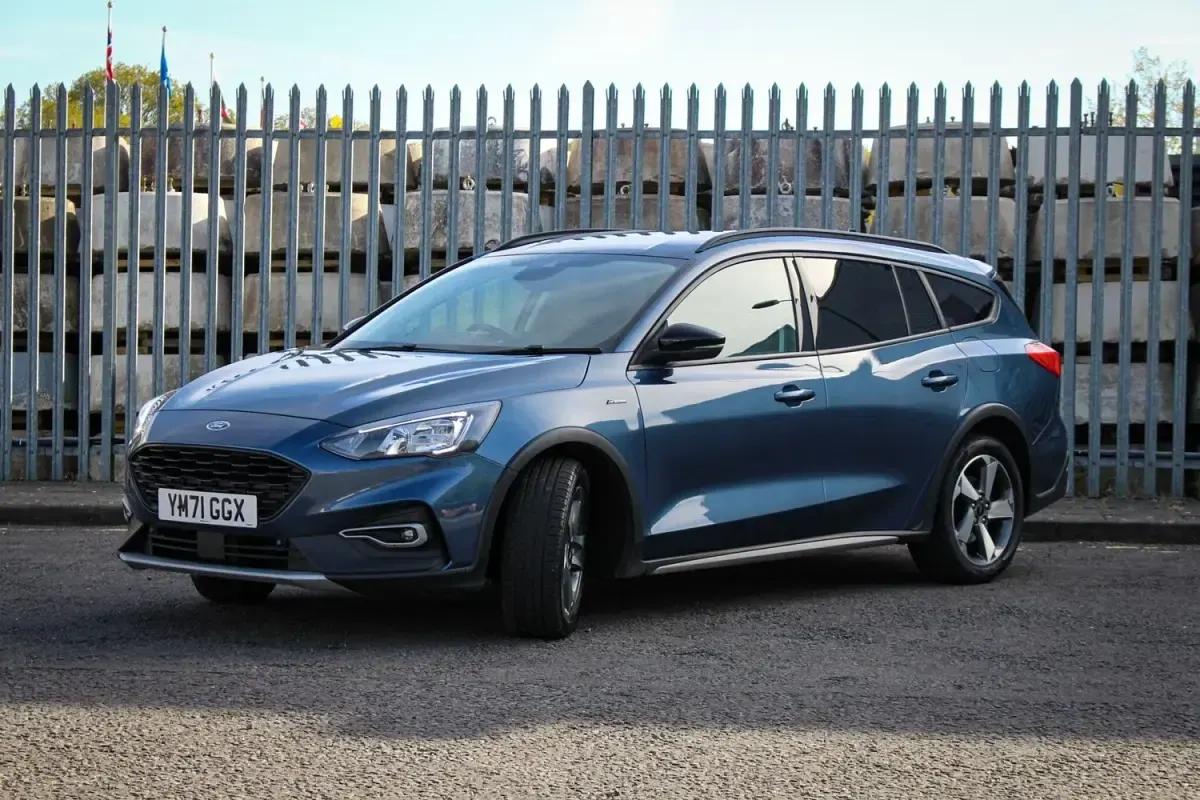 Usado Ford Focus Active 2022 Azul Carrinha