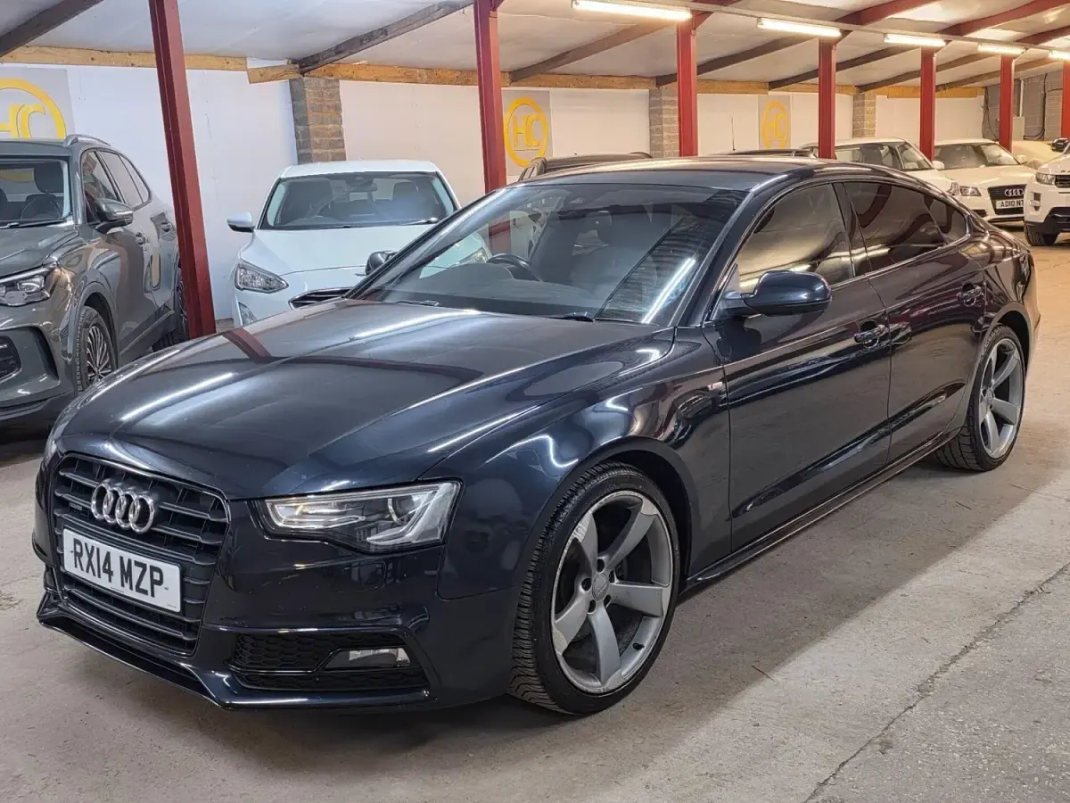 Used Audi A5 Sportback Black Edition 177 HP (130 kW) 2014 Blue Hatchback
