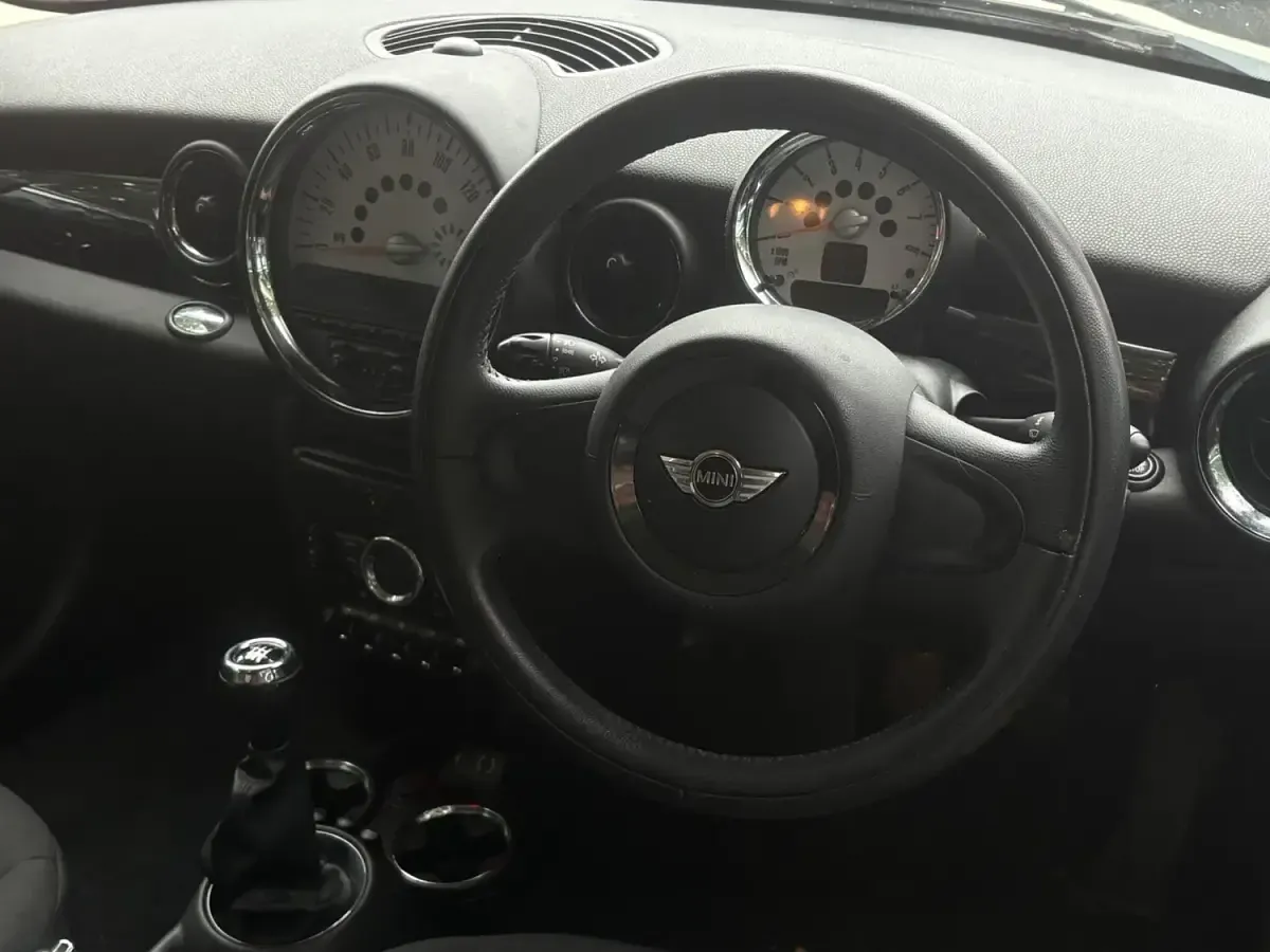 Used Mini ONE Hatch 2013 White Hatchback