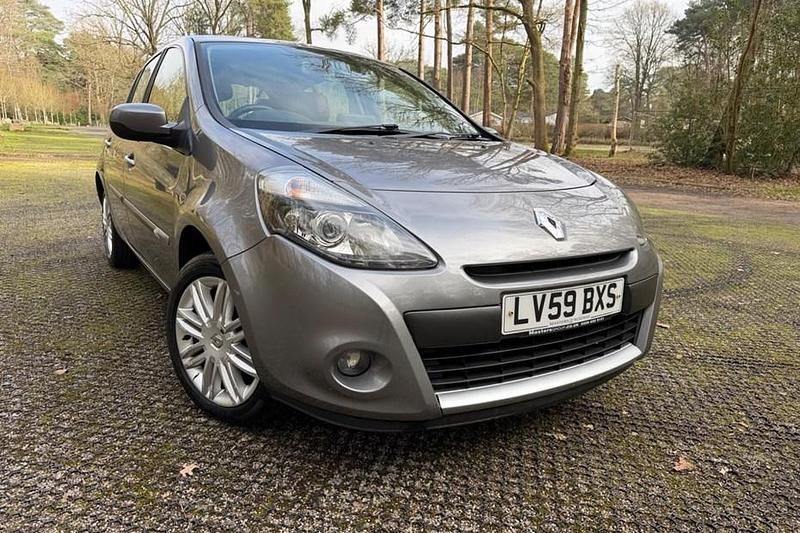 Used Renault Clio II Initiale 2009 Grey Hatchback