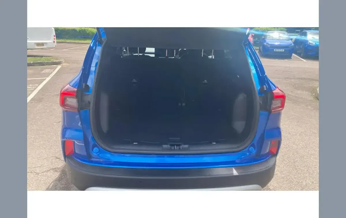 Used Ford Kuga Titanium 150 HP (110 kW) 2025 Blue SUV
