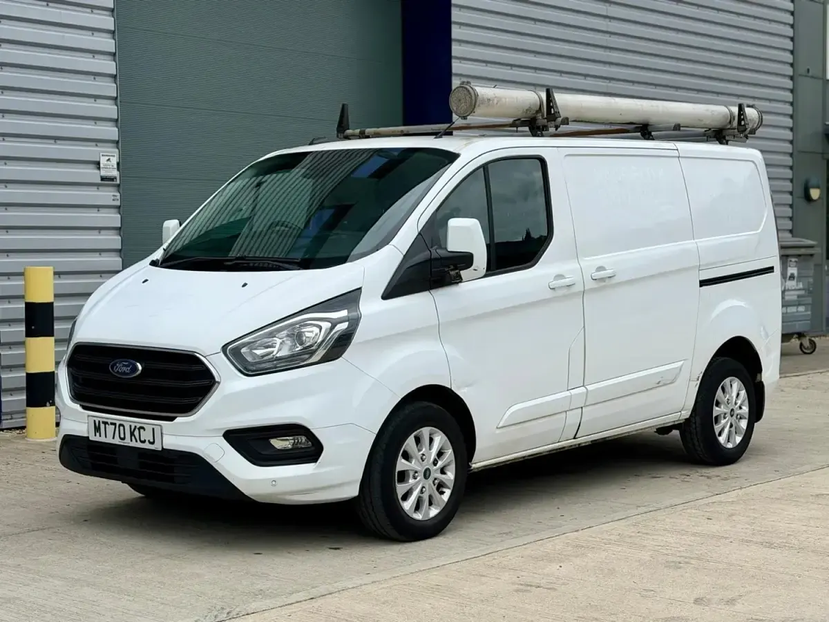 Usado Ford Transit Custom Limited 130 HP (95 kW) 2020 Branco Van