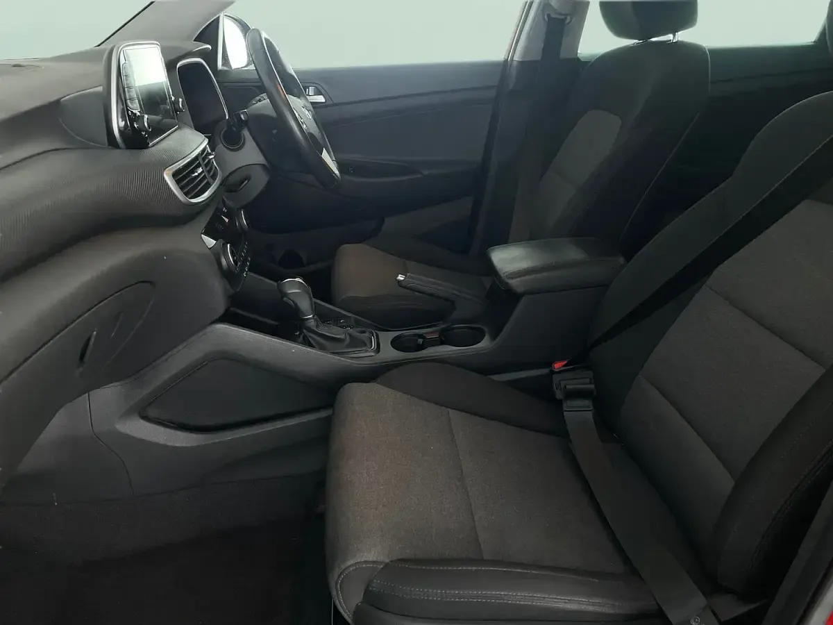 Used Hyundai Tucson SE 177 HP (130 kW) 2019 Red SUV