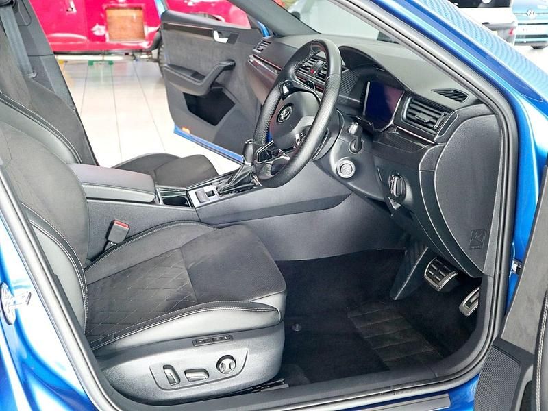 Used Skoda Superb SportlinePlus 150 HP (110 kW) 2023 Blue Hatchback