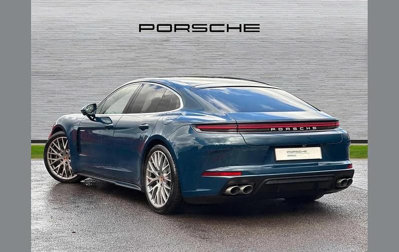 Novo Porsche Panamera 470 HP (345 kW) 2026 Azul Citadino