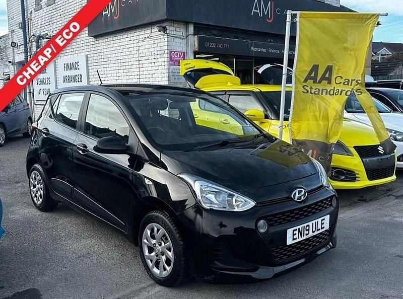 Used Hyundai i10 SE 67 HP (49 kW) 2019 Black Hatchback