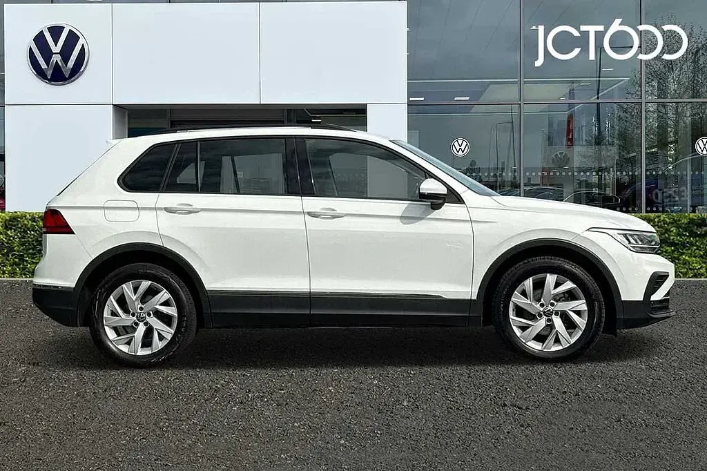 Used VW Tiguan Life 150 HP (110 kW) 2022 White SUV