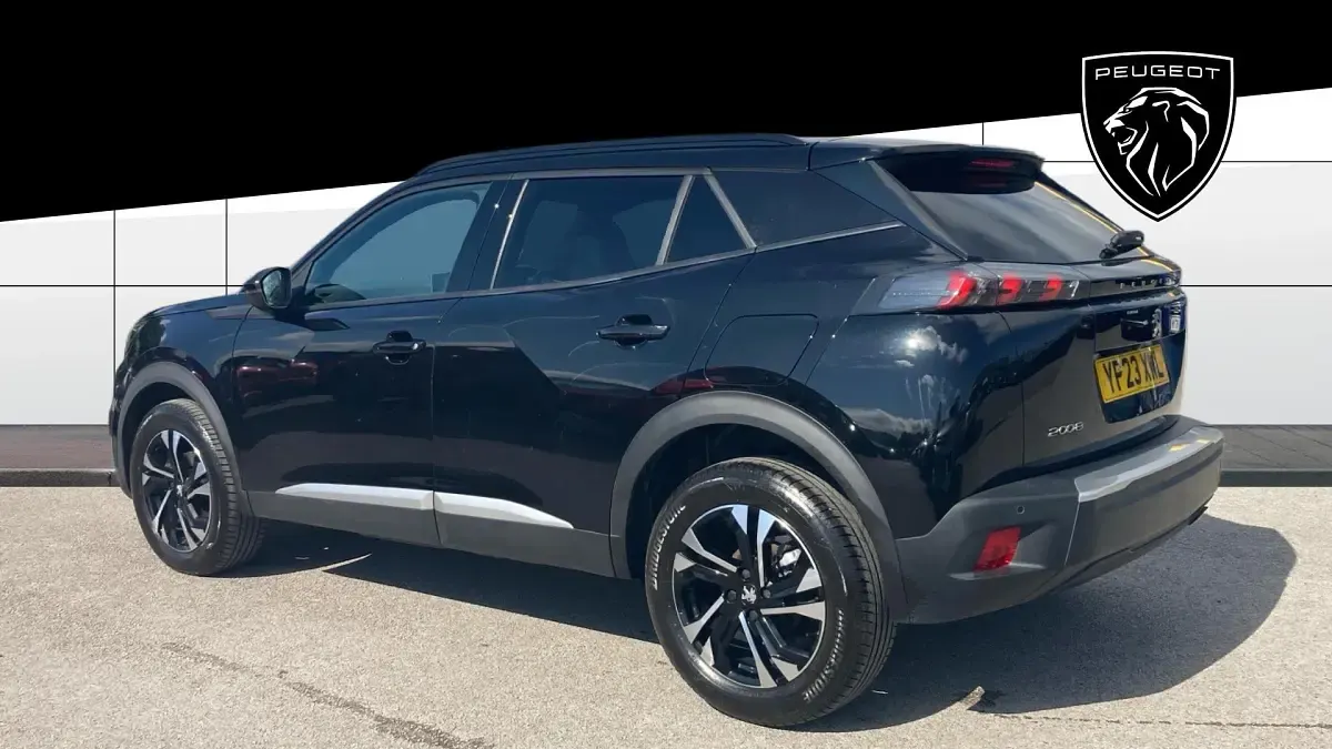 Used Peugeot 2008 Allure+ 101 HP (74 kW) 2023 Black SUV