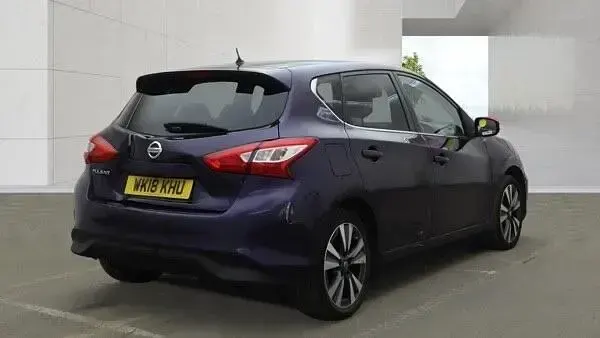Used Nissan Pulsar N-Connecta 116 HP (85 kW) 2017 Blue Hatchback