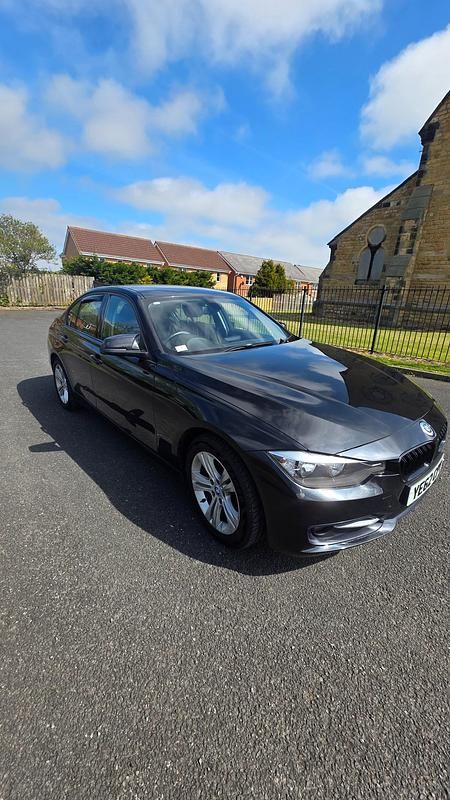 Begagnad BMW 320 Sport Line 2012 Svart Sedan