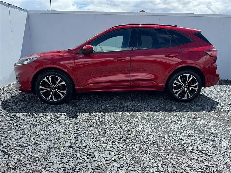 Used Ford Kuga ST-Line X 225 HP (165 kW) 2023 Red SUV