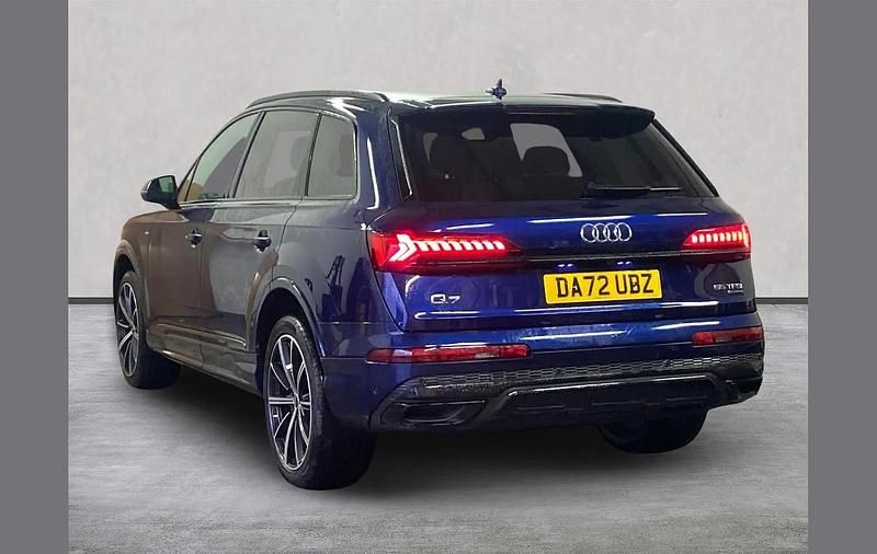 Used Audi Q7 Black Edition 334 HP (245 kW) 2022 Blue SUV
