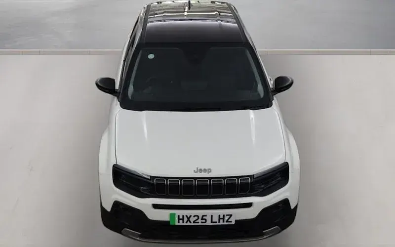 Used Jeep Avenger EV Summit 114 kW (156 HP) 2025 White SUV
