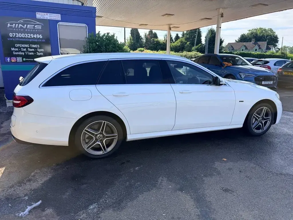 Used Mercedes E300 AMG line 2021 White Estate