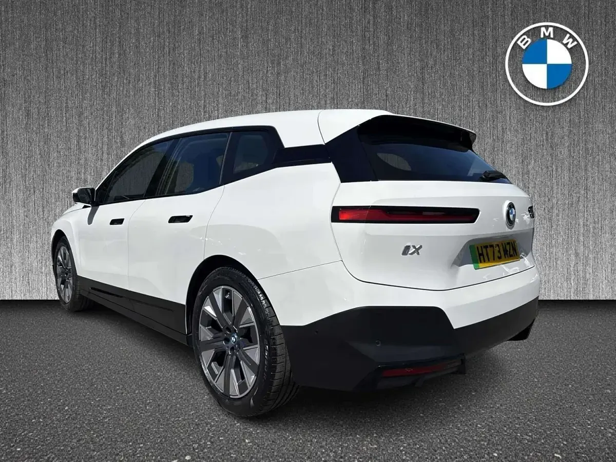 Used BMW iX Sport Line 239 kW (326 HP) 2024 White SUV