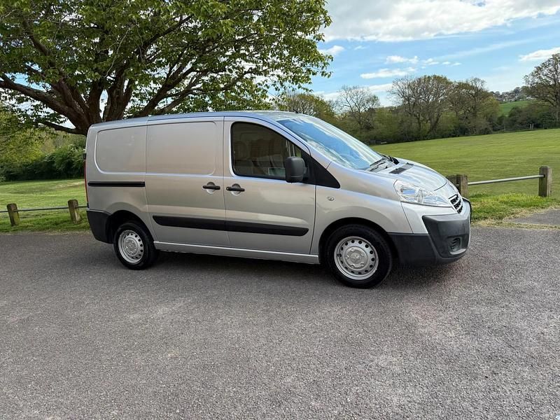Second-hand Peugeot Expert 90 CP (66 kW) 2016 Argintiu Van