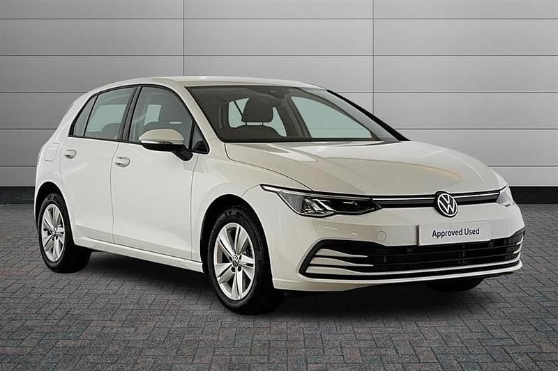 Used VW Golf VIII Life 130 HP (95 kW) 2022 White Hatchback