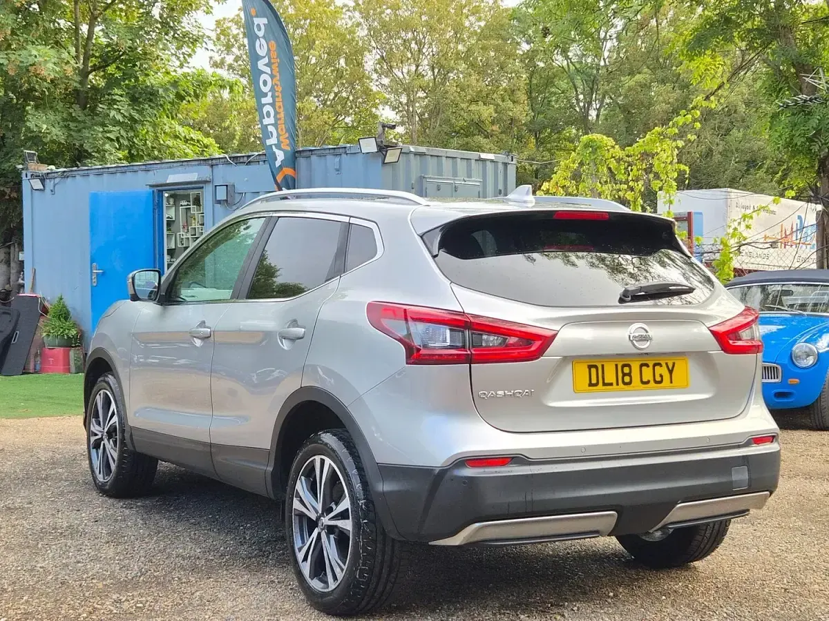 Used Nissan Qashqai N-Connecta 2018 Silver SUV