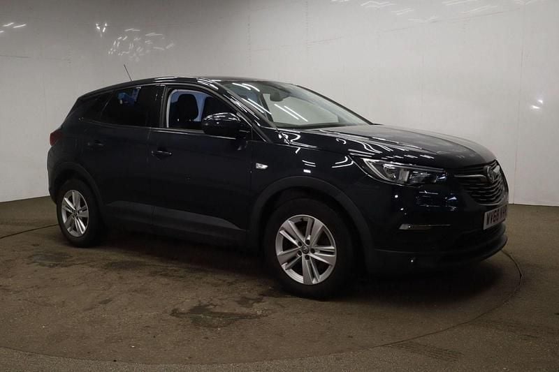 Grey Used 2018 Vauxhall Grandland X SUV | £7,490 (Good price) - Image 1/4