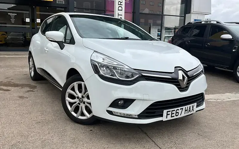 Used Renault Clio Dynamique 75 HP (55 kW) 2017 Hatchback