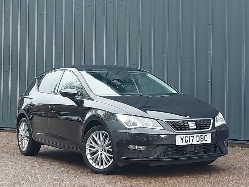 Used Seat Leon SE Dynamic 110 HP (80 kW) 2017 Black Hatchback