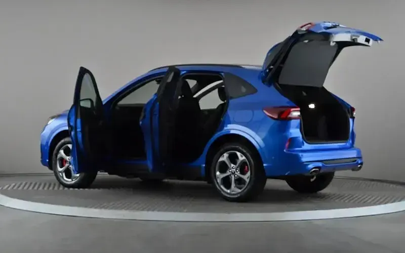 Used Ford Kuga ST-Line 242 HP (177 kW) 2024 Blue SUV