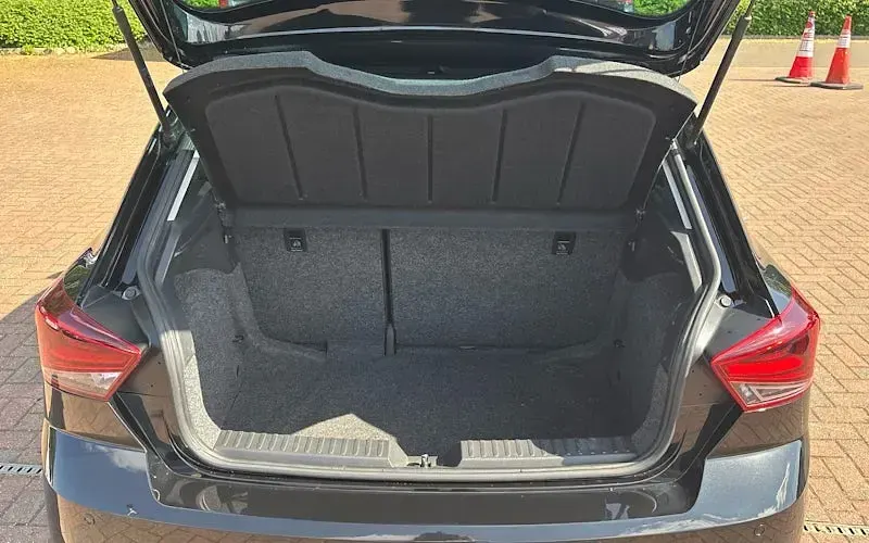 Begagnad Seat Ibiza FR 95 HK (69 kW) 2018 Svart Halvkombi