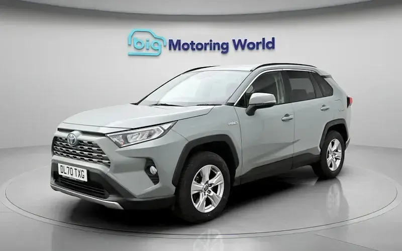 Usado Toyota RAV4 218 HP (160 kW) 2022 SUV