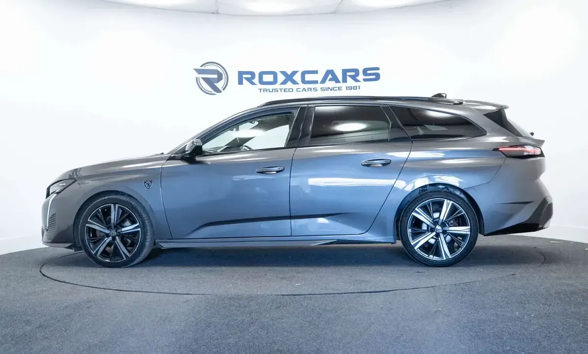 Używany Peugeot 308 SW Premium 130 KM (95 kW) 2022 Szary Kombi