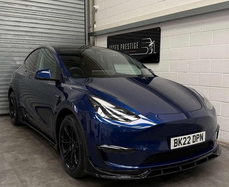 Blue Used 2022 Tesla Model Y Long Range SUV | £19,158 (Super price) - Image 1/4
