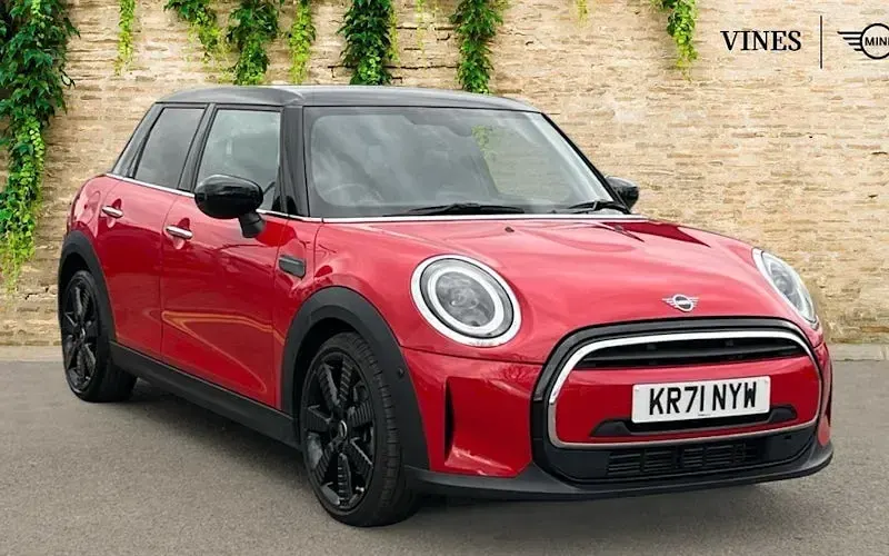 Used Mini Cooper Exclusive 136 HP (100 kW) 2021 Hatchback
