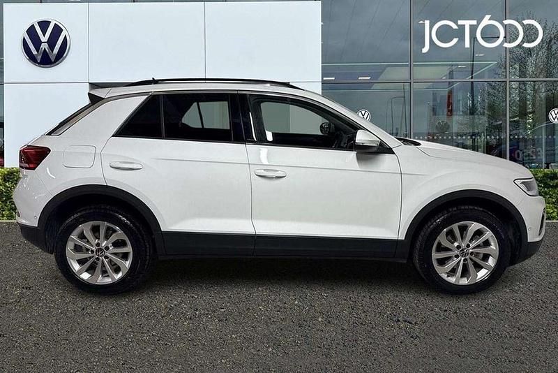 Used VW T-Roc Match 115 HP (84 kW) 2025 White SUV
