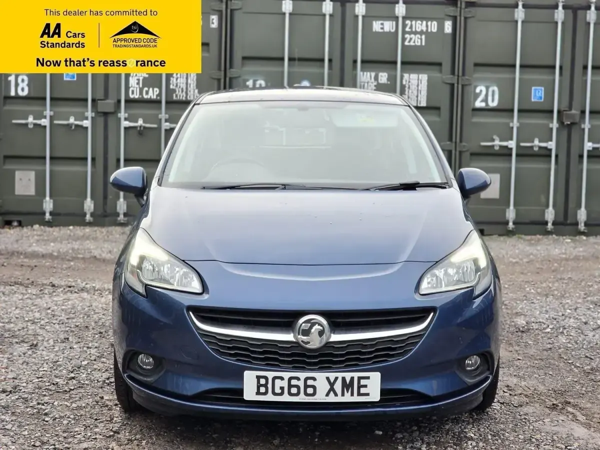 Used Vauxhall Corsa Design Edition 90 HP (66 kW) 2016 Blue Hatchback
