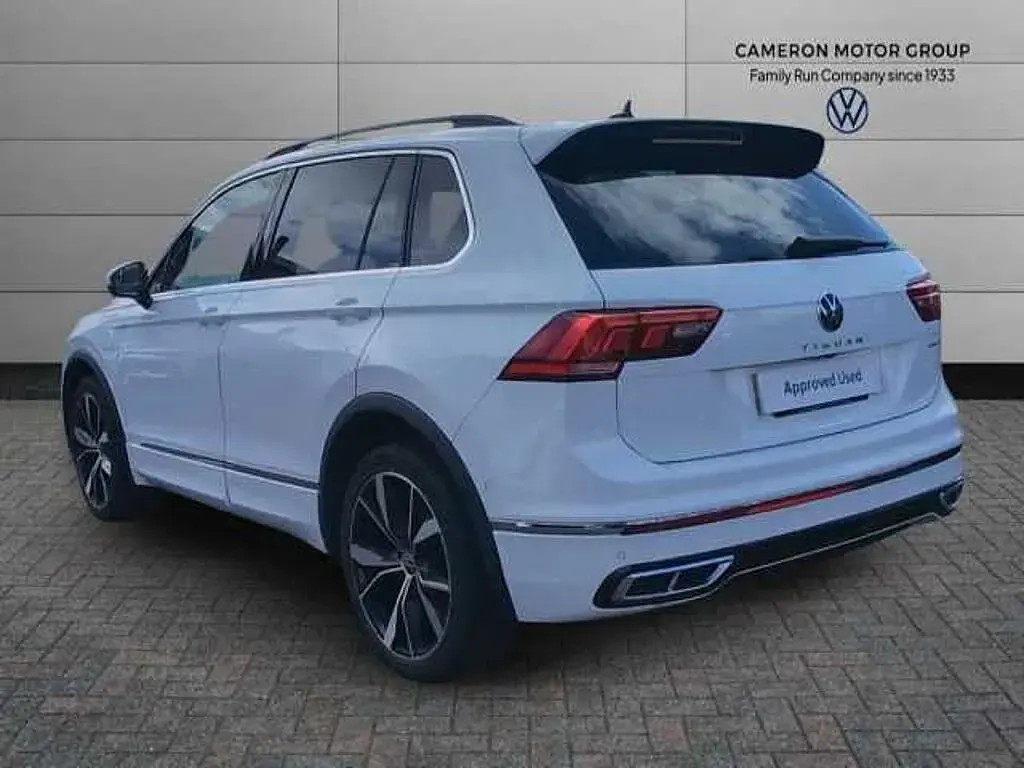 Usado VW Tiguan R-line 245 HP (180 kW) 2023 Branco SUV