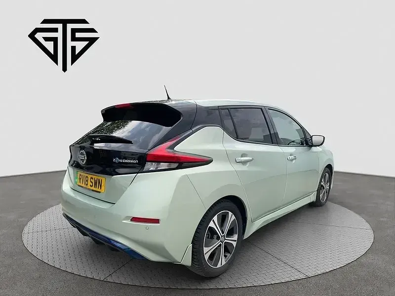 Gebraucht Nissan Leaf 110 kW (150 PS) 2018 Silber Kleinwagen