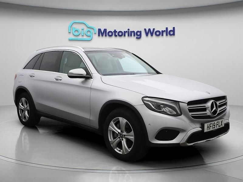 Silver Used 2019 Mercedes GLC250 Premium Estate | £18,700 (Good price) - Image 1/4