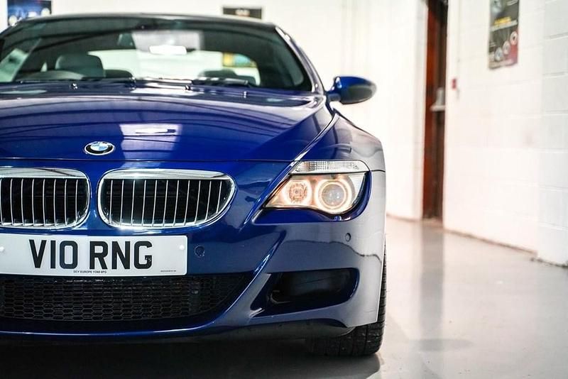 Begagnad BMW M6 Performance 2005 Blå Sportkupé