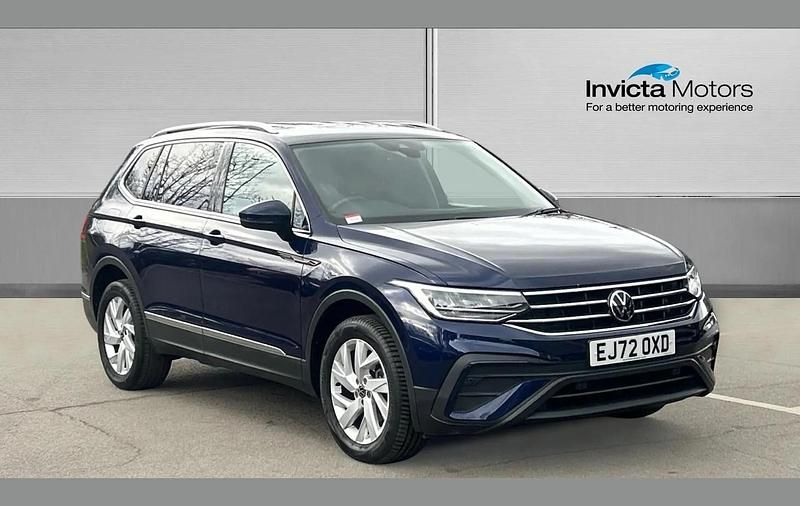 Usado VW Tiguan Allspace Life 150 HP (110 kW) 2023 Azul SUV