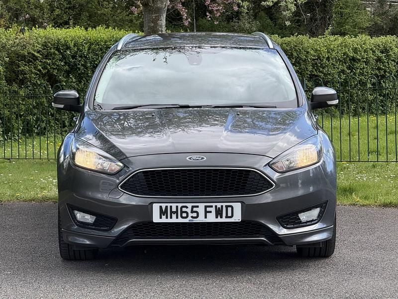 Used Ford Focus Zetec 2016 Grey Estate