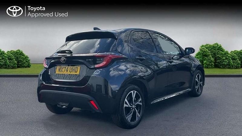Used Toyota Yaris Hybrid Design 2024 Black Hatchback