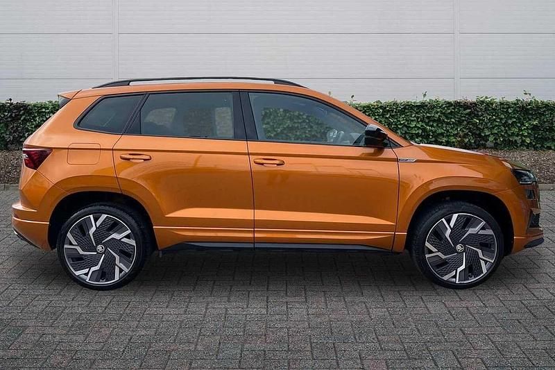 Used Skoda Karoq SportLine 150 HP (110 kW) 2024 Phoenix orange metallic SUV