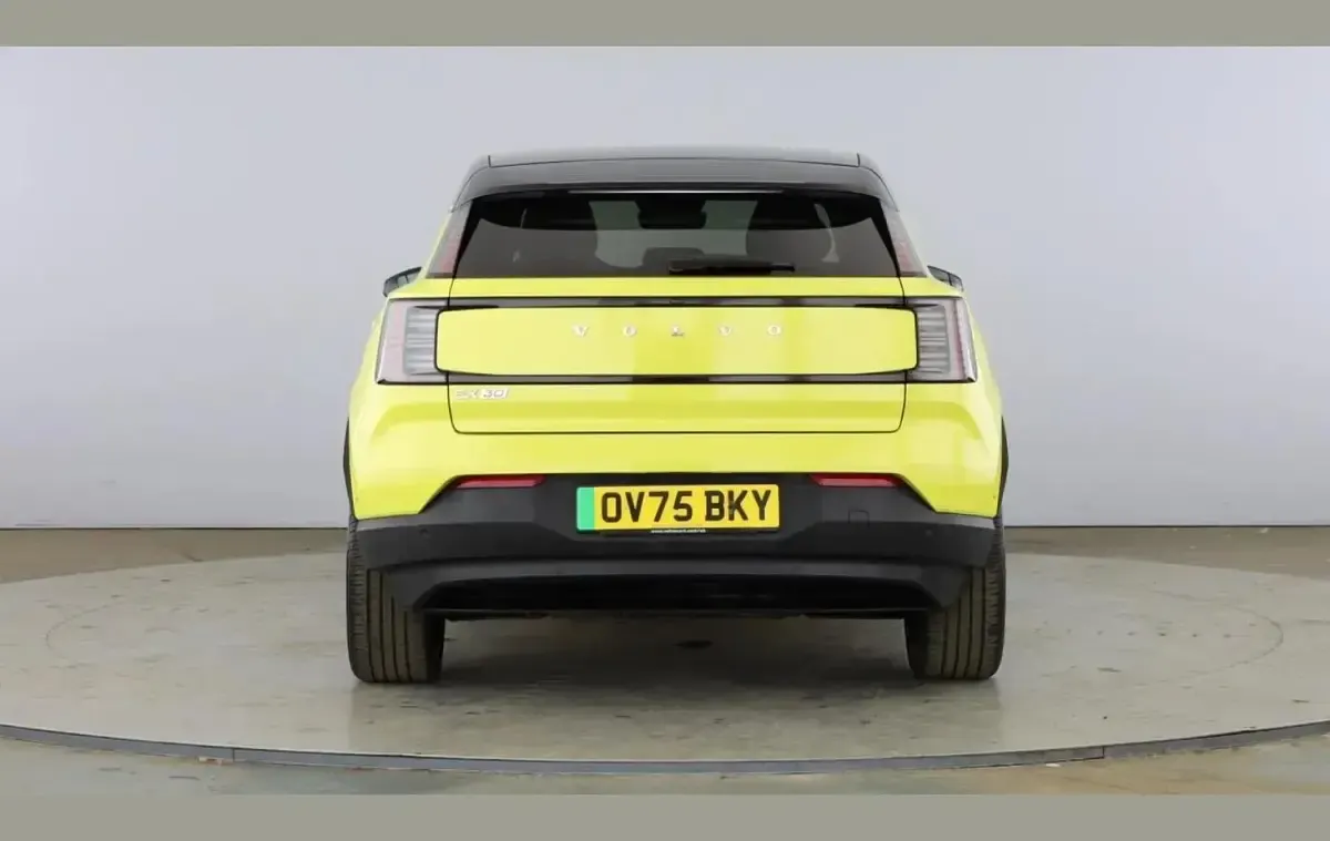 Used Volvo EX30 Ultra 200 kW (272 HP) 2025 Yellow SUV