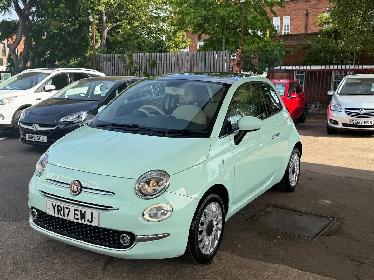 Used Fiat 500 Lounge 69 HP (50 kW) 2017 Green Hatchback