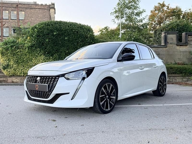 Used Peugeot 208 Allure Premium 100 HP (73 kW) 2020 White Hatchback