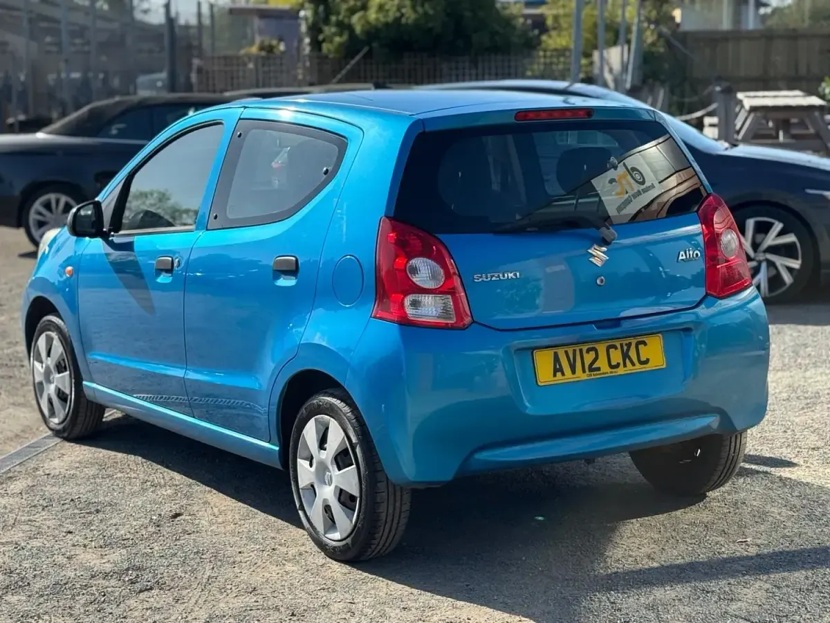 Used Suzuki Alto SZ3 68 HP (50 kW) 2012 Blue Hatchback